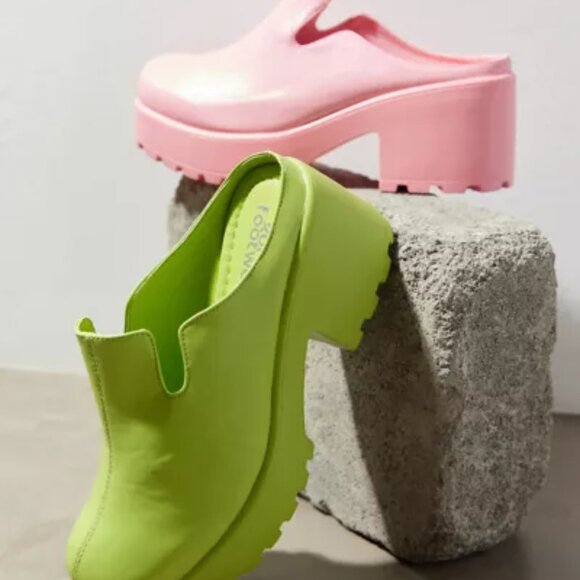 KOI Sorbet Heeled Mule, size 7 - Picture 3 of 3